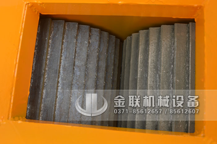 双齿辊破碎机长条齿